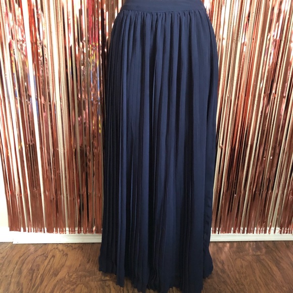LC Lauren Conrad Dresses & Skirts - LC Lauren Conrad Navy Blue Pleated Maxi Skirt